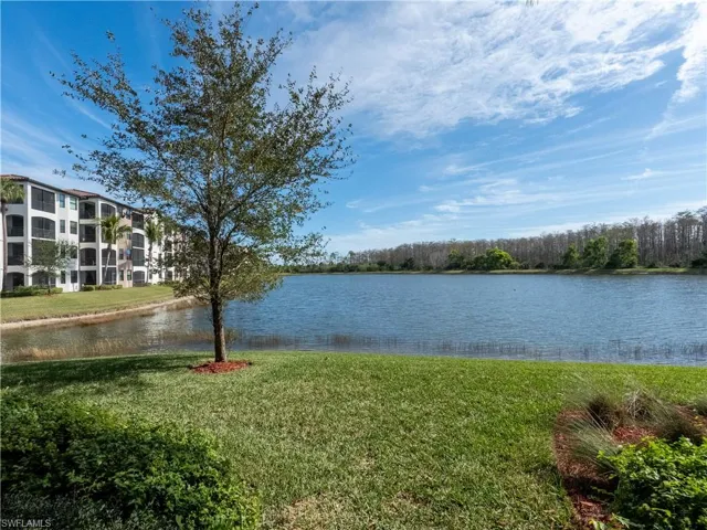 9566  Trevi  CT, Naples, FL 34113