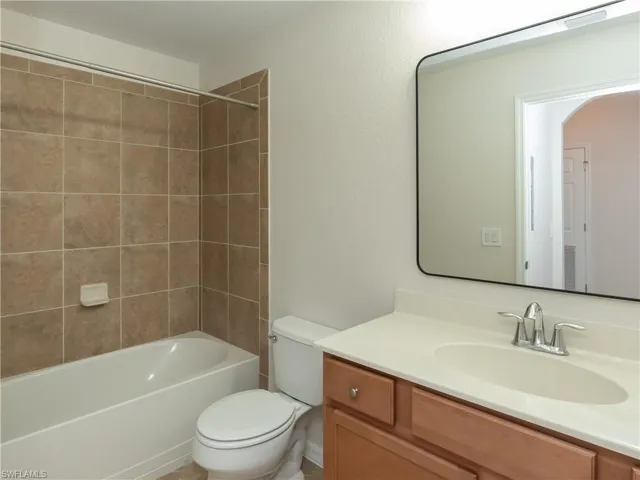 9566  Trevi  CT, Naples, FL 34113