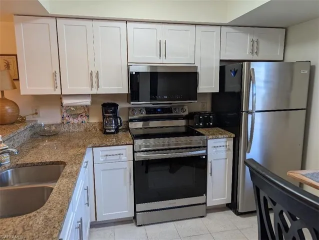 719 Sw 47th Ter 202, Cape Coral, Florida 33914