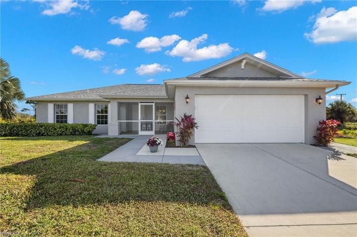 5902 Olive AVE N, LEHIGH ACRES FL 33971