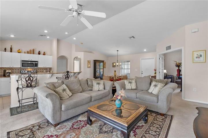 5902 Olive AVE N, LEHIGH ACRES FL 33971