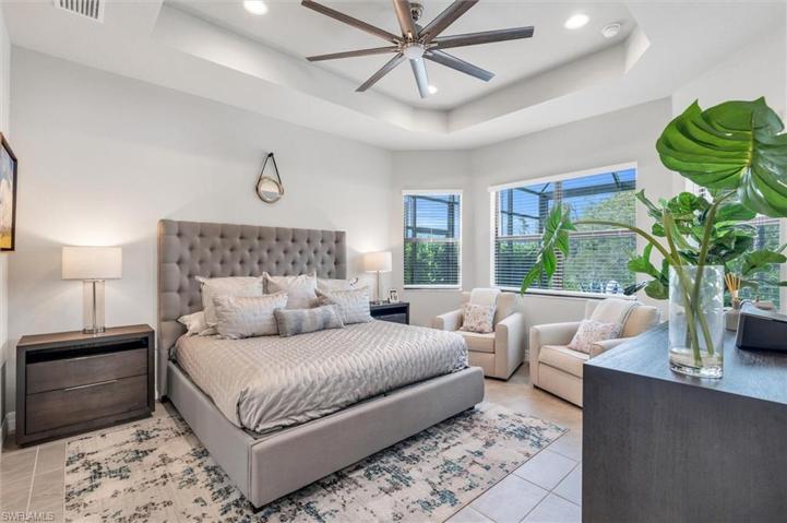 Bay Window and Tray Ceiling in Master