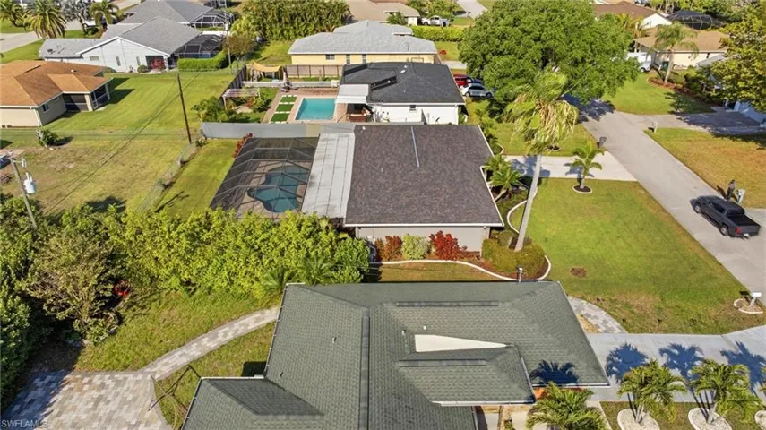 1926 SE 8th  ST, Cape Coral, FL 33990