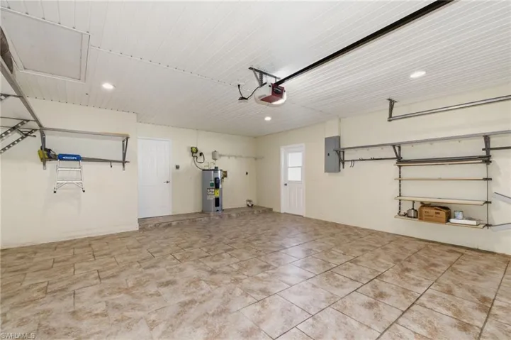 1926 SE 8th  ST, Cape Coral, FL 33990
