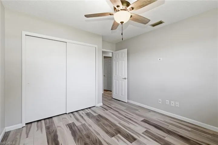 1926 SE 8th  ST, Cape Coral, FL 33990