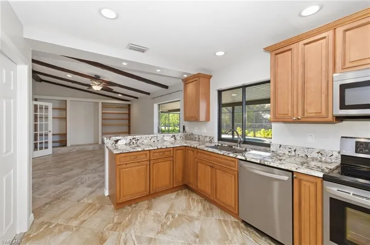 1926 SE 8th  ST, Cape Coral, FL 33990