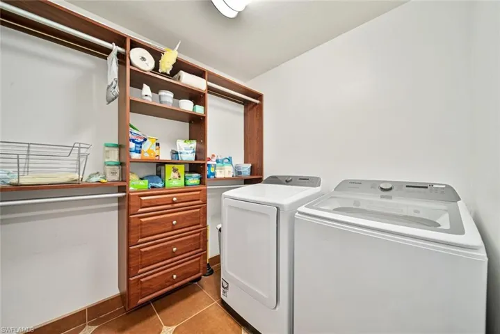 8047  Glen Abbey  CIR, Fort Myers, FL 33912
