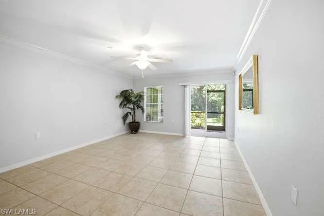 9076 Gervais Cir 405, Naples, Florida 34120