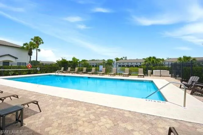 9076 Gervais Cir 405, Naples, Florida 34120