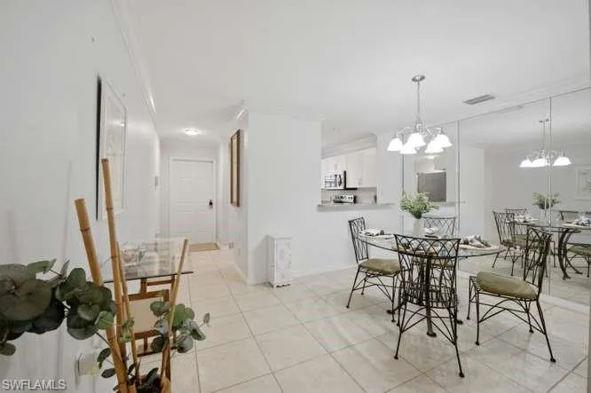 9076 Gervais Cir 405, Naples, Florida 34120