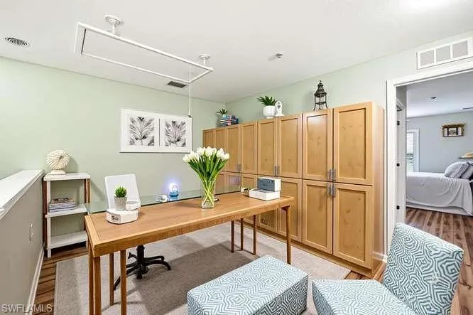 9076 Gervais Cir 405, Naples, Florida 34120