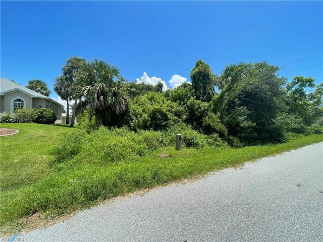 301  Skylark NW LN, PORT CHARLOTTE, FL 33952