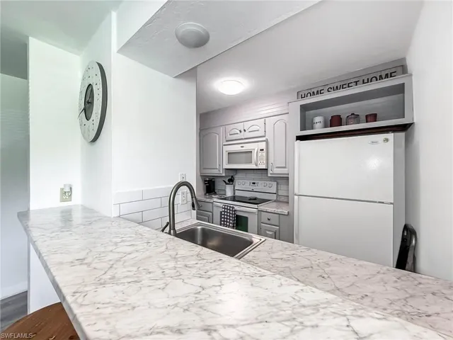 13126 Feather Sound Dr # 310, Fort Myers, Florida 34481