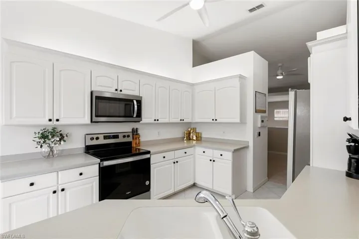 5645  Whisperwood  BLVD, Naples, FL 34110