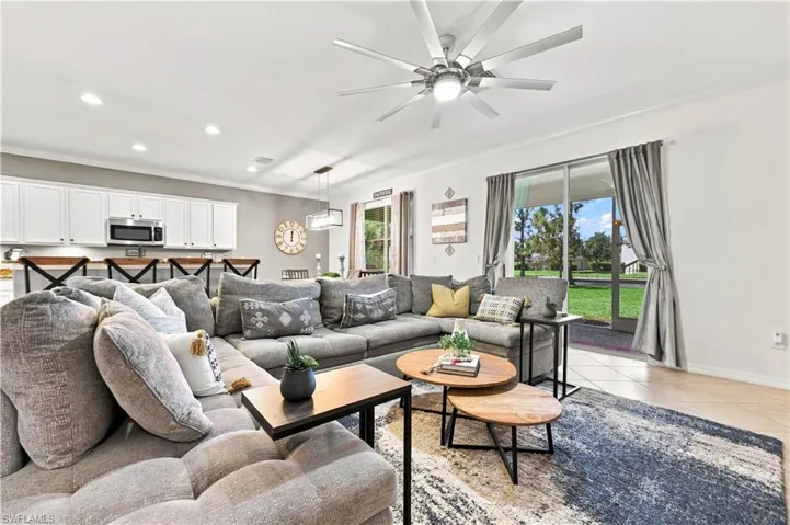 14658 Fern Lake Ct, Naples, Florida 34114
