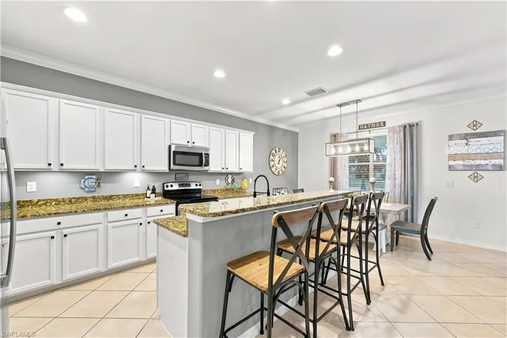 14658 Fern Lake Ct, Naples, Florida 34114