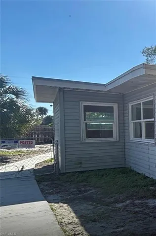 2632 Weeks Ave, Naples, Florida 34112