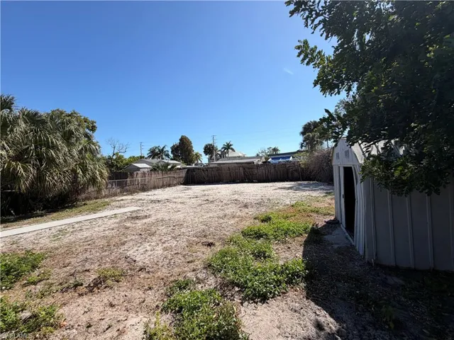 2632 Weeks Ave, Naples, Florida 34112