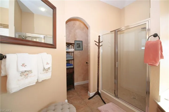 3702 Se 6th Ave, Cape Coral, Florida 33904