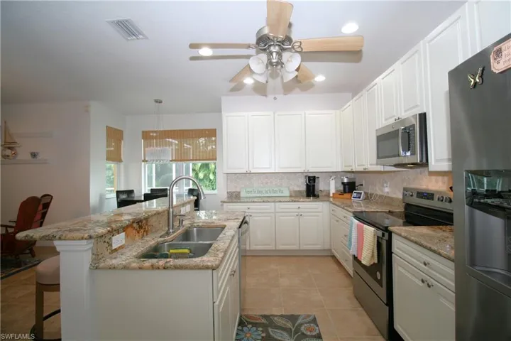 3702 Se 6th Ave, Cape Coral, Florida 33904