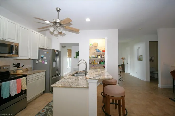 3702 Se 6th Ave, Cape Coral, Florida 33904