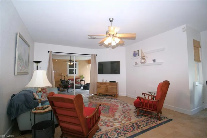 3702 Se 6th Ave, Cape Coral, Florida 33904