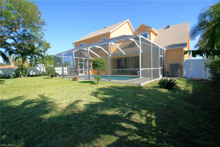 3702 Se 6th Ave, Cape Coral, Florida 33904