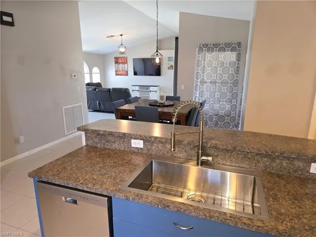 Kitchen 3
