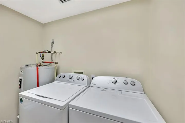 7842  Regal Heron  CIR, Naples, FL 34104