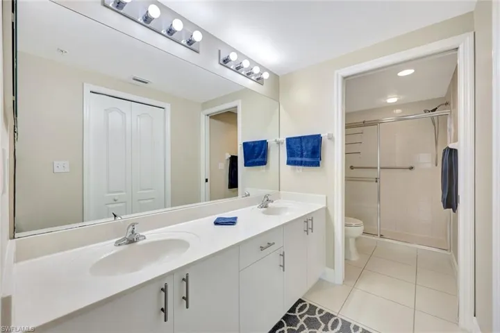 7842  Regal Heron  CIR, Naples, FL 34104