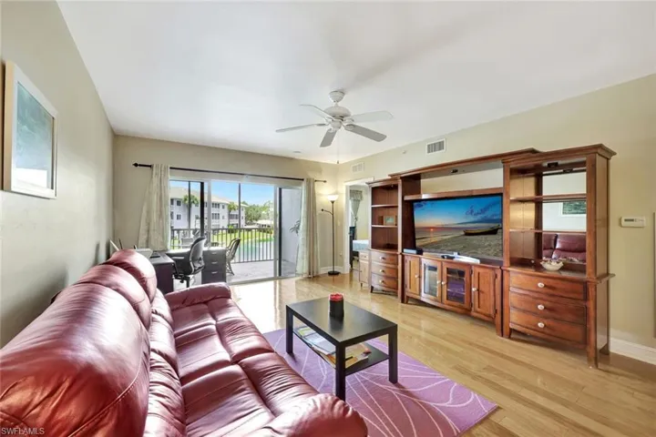 7842  Regal Heron  CIR, Naples, FL 34104