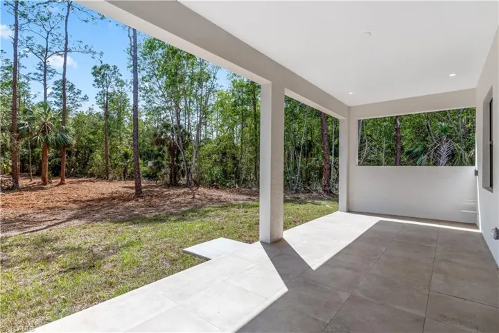 3210  4th SE AVE, Naples, FL 34117