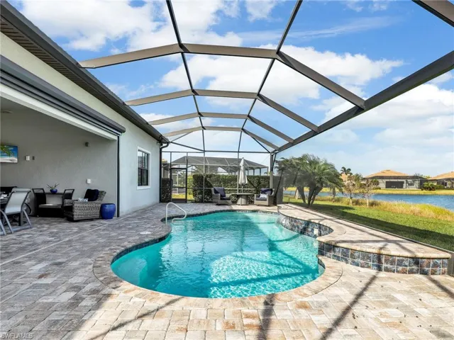Spacious Patio & Pool Area