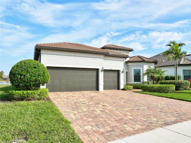 Very well maintained Exterior