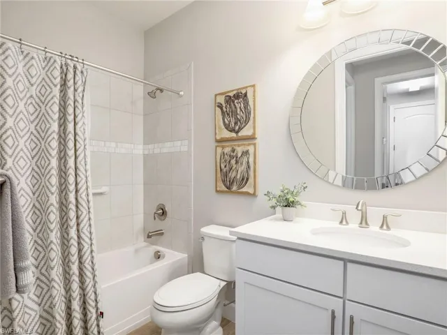 Guest Bathroom 3