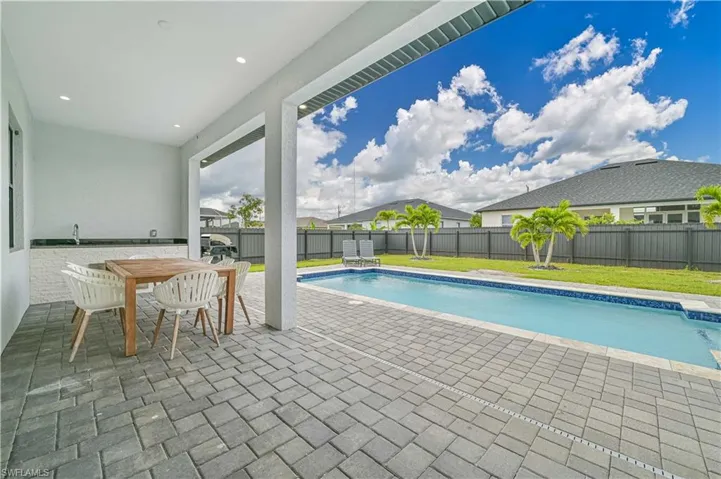 1302  Embers W PKWY, Cape Coral, FL 33993