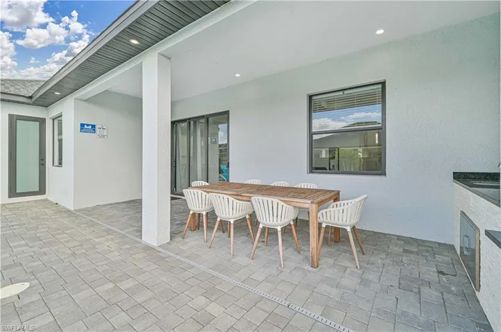 1302  Embers W PKWY, Cape Coral, FL 33993