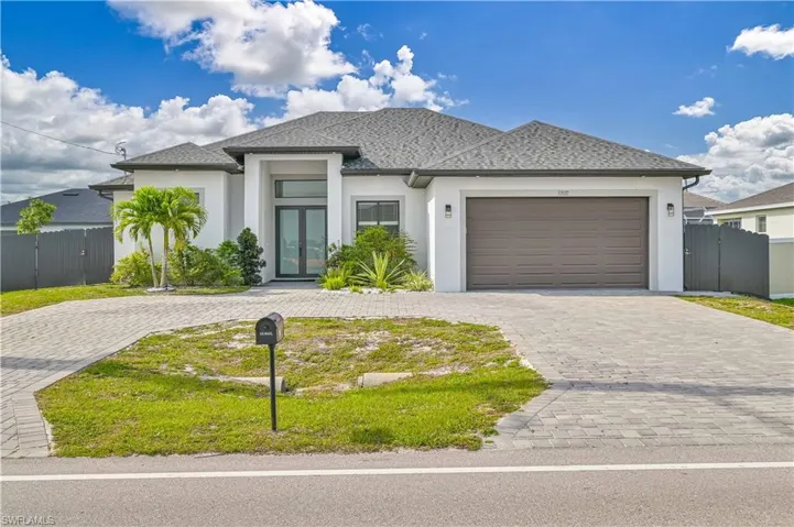 1302  Embers W PKWY, Cape Coral, FL 33993