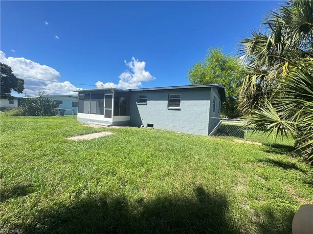 4976 Howard St, Fort Myers, Florida 33905