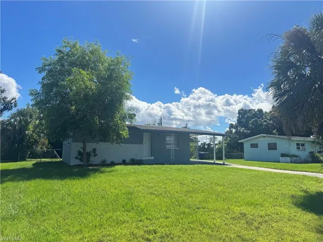 4976 Howard St, Fort Myers, Florida 33905