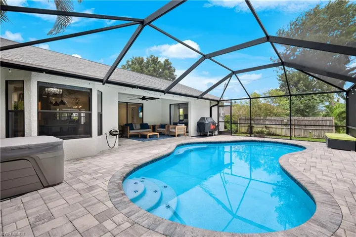 1509 52nd Ln, Cape Coral, Florida 33914