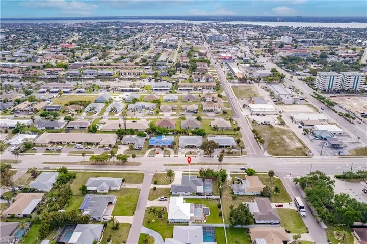 350 Se 47th St, Cape Coral Fl 33904