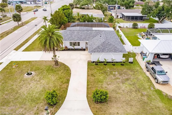 350 Se 47th St, Cape Coral Fl 33904