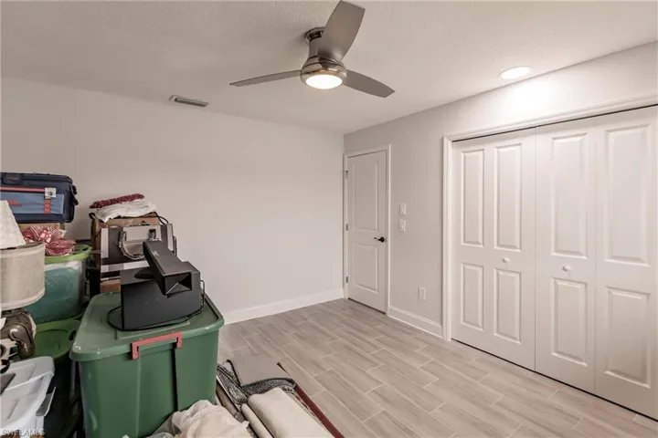 350 Se 47th St, Cape Coral Fl 33904