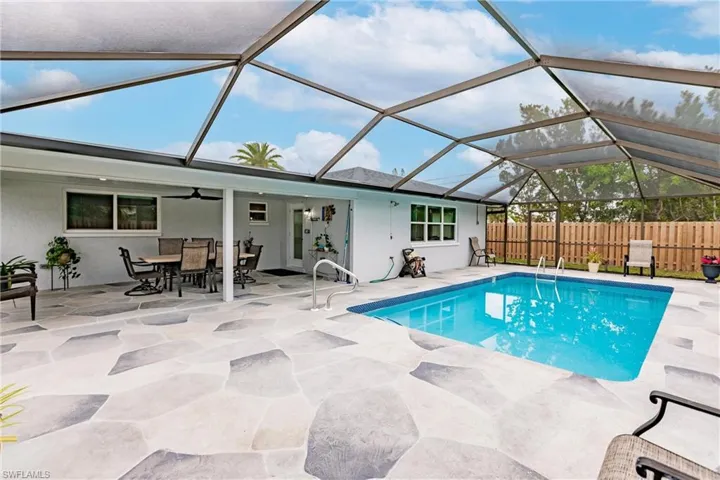 350 Se 47th St, Cape Coral Fl 33904