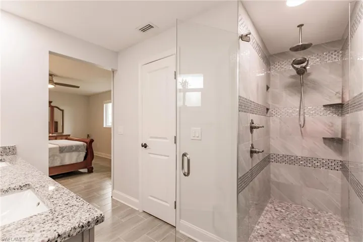 350 Se 47th St, Cape Coral Fl 33904