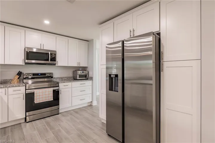 350 Se 47th St, Cape Coral Fl 33904