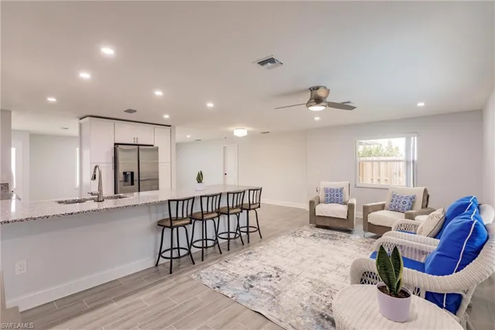 350 Se 47th St, Cape Coral Fl 33904