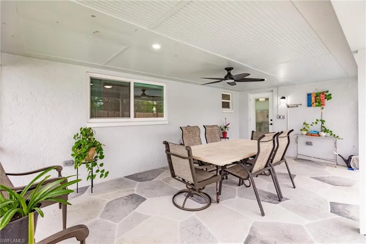 350 Se 47th St, Cape Coral Fl 33904