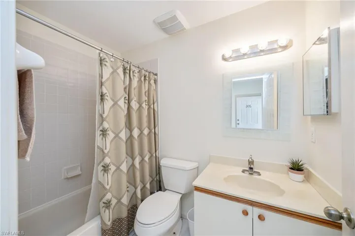 5940  Cranbrook  WAY, Naples, FL 34112
